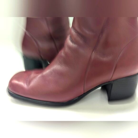 White Mountain ankle Boots VTG Burgundy wine red Leather Chelsea Fairchild  sz 7 - Picture 2 of 13